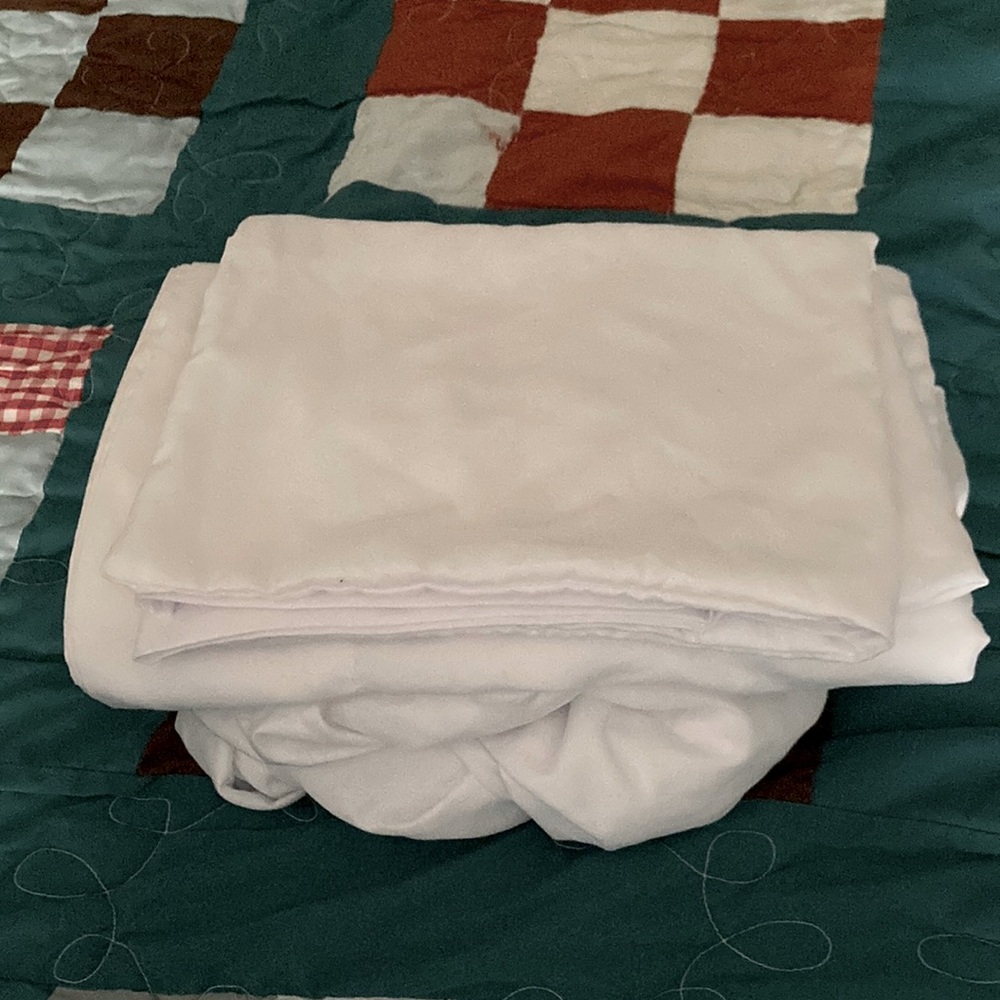 Complete set of twin sheets from walmart